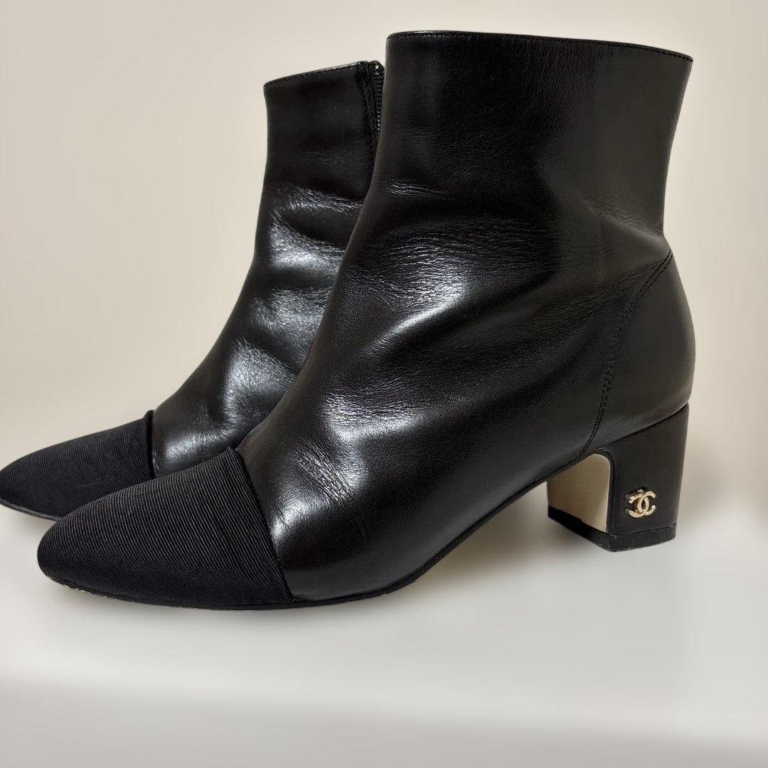 お正月5日間限定35000円にて！正規品美品CHANEL ブラックアンクルブーツ