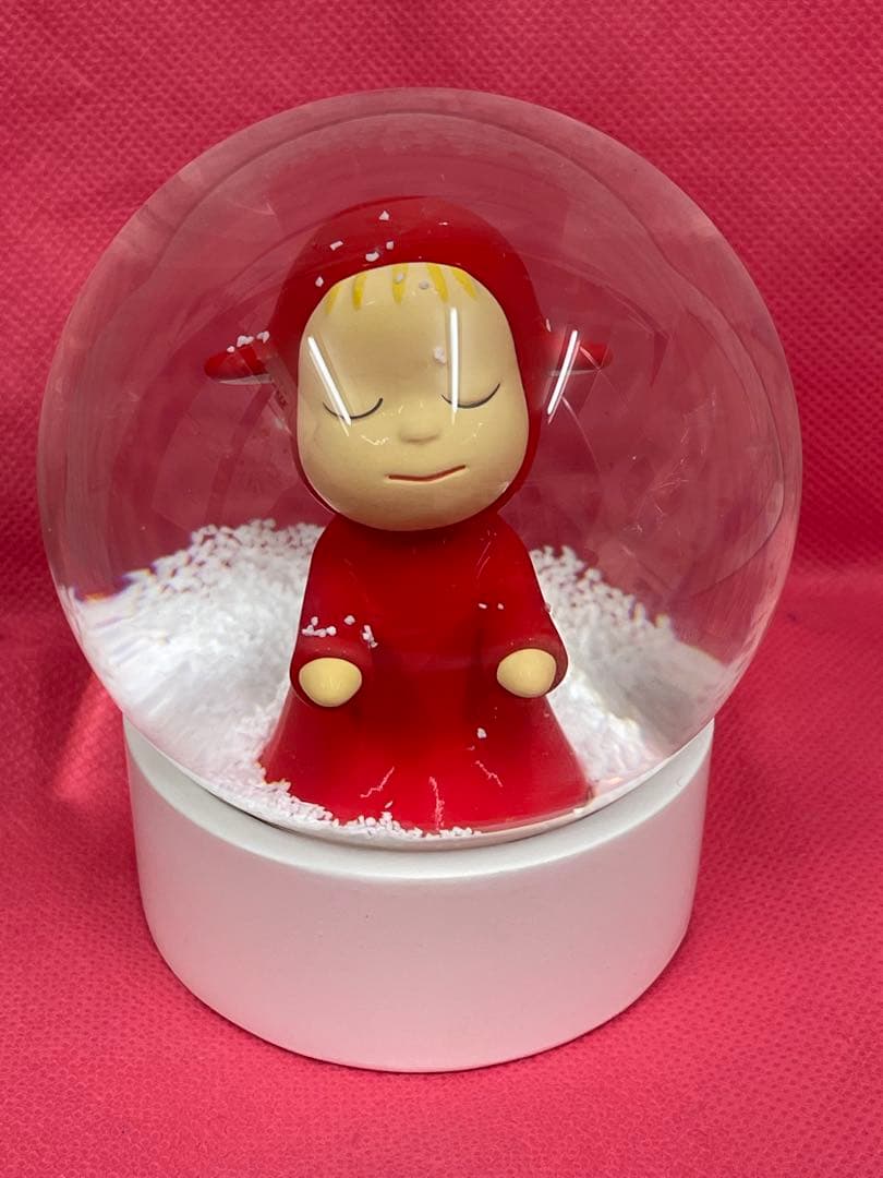 ☆ 奈良美智スノードーム(赤) 『Little Wanderer 』☆