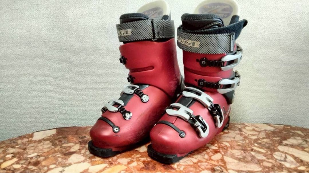 LANGE スキー ブーツ 赤