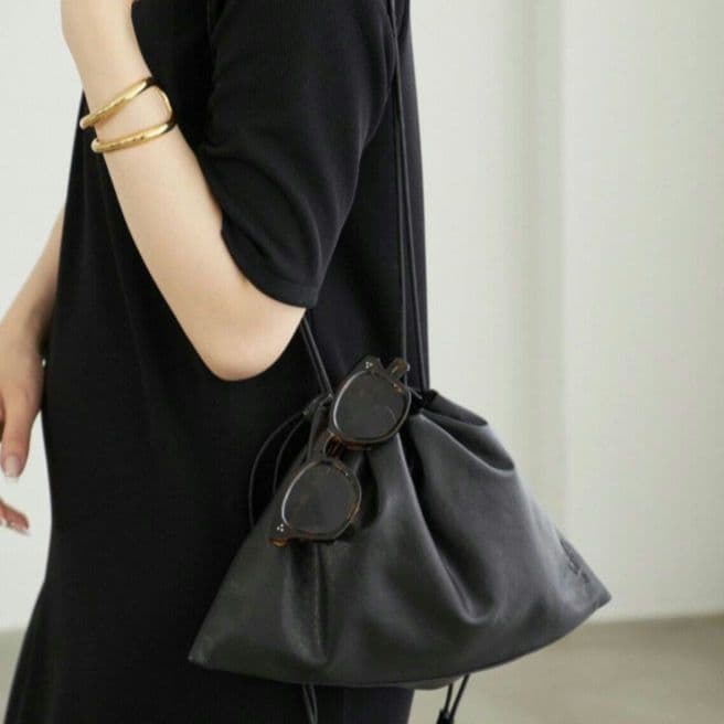 プラージュ　les tendre leather clutch バッグ　ブラック