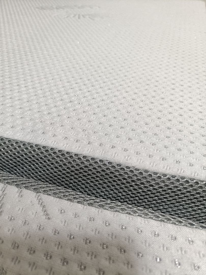 専用です！GOKUMIN 三つ折り　高反発マットレス セミダブル 10cm