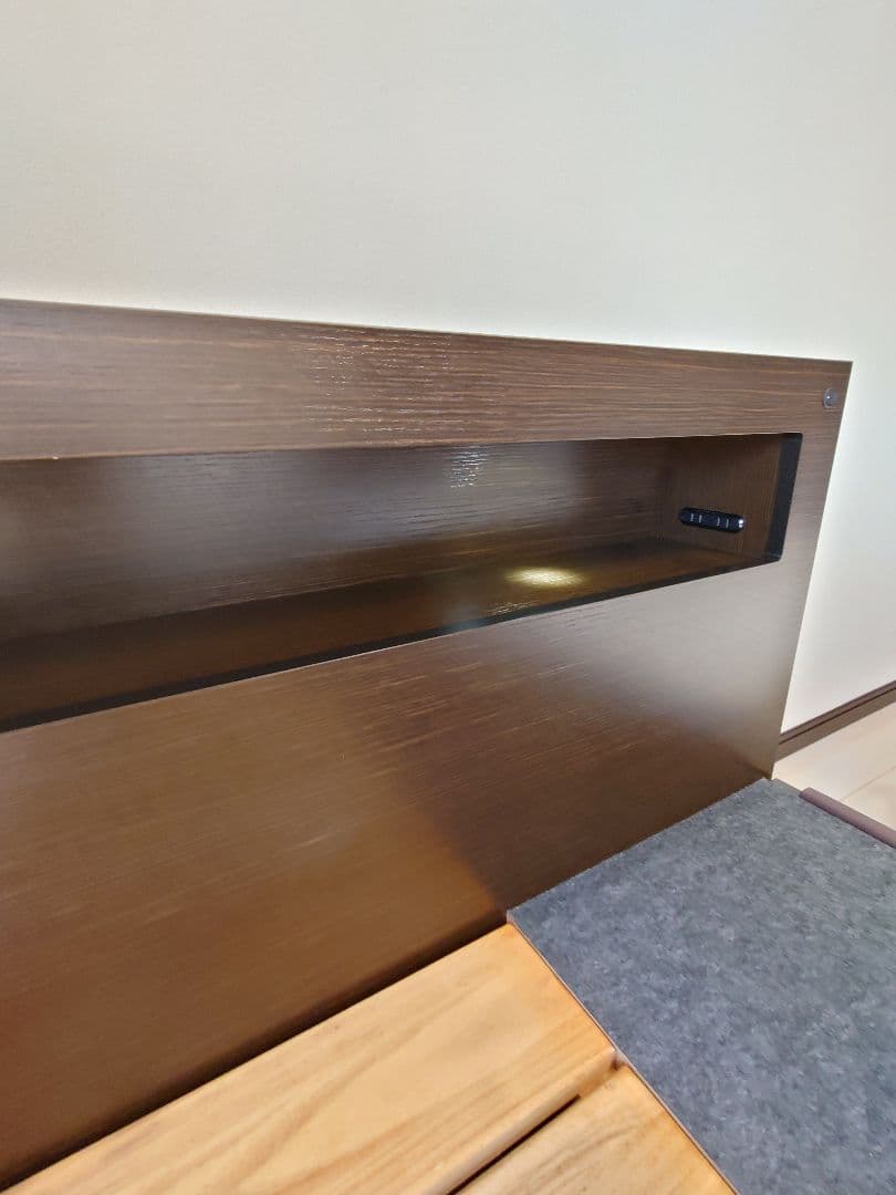 シモンズ クイーン ベッドフレーム