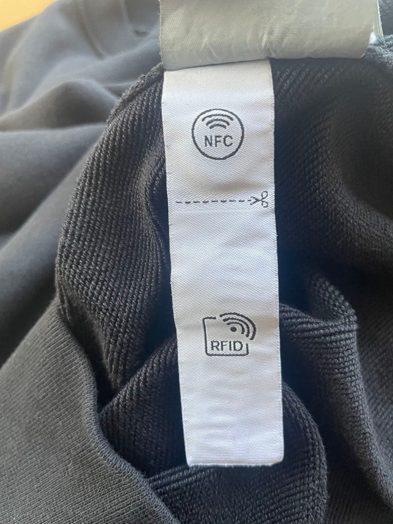 STONE  ストーンアイランド ワッペンロゴスウェット黒Lサイズ