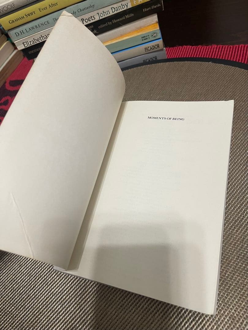 希少　Moments of Being Virginia Woolf