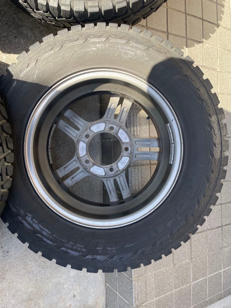 ジムニーjb23純正ホイールタイヤ付き