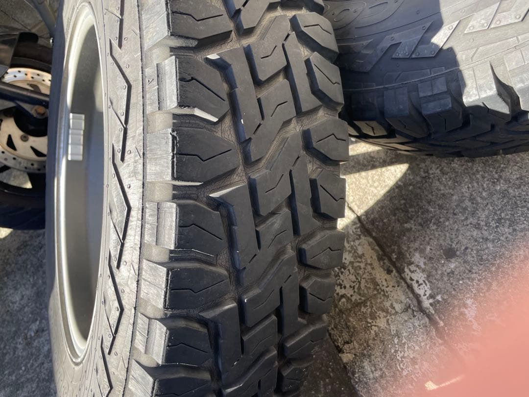 ジムニーjb23純正ホイールタイヤ付き