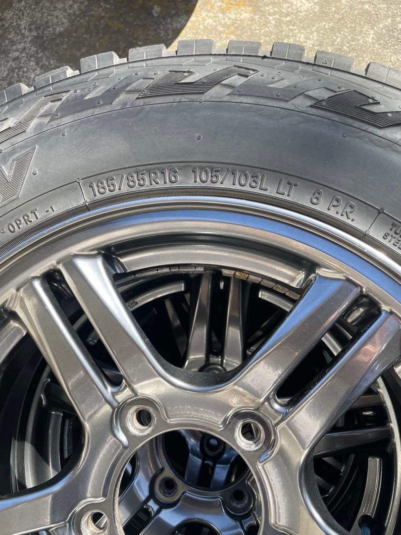 ジムニーjb23純正ホイールタイヤ付き