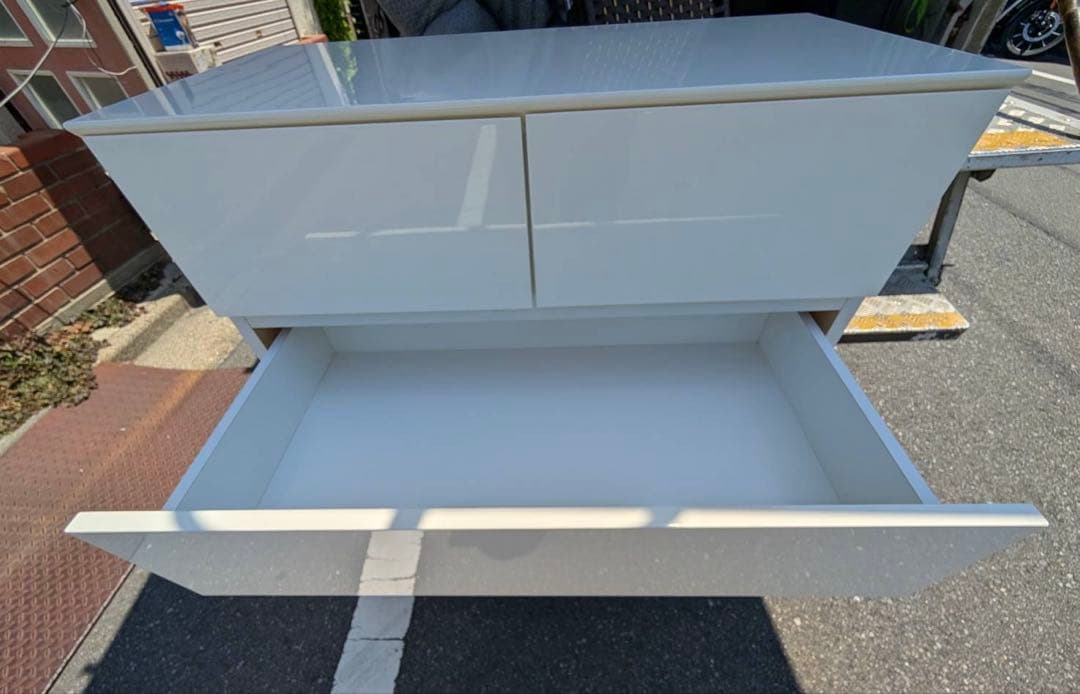 ひまわり　美品　ニトリ ローチェスト クエス衣類収納 タンス