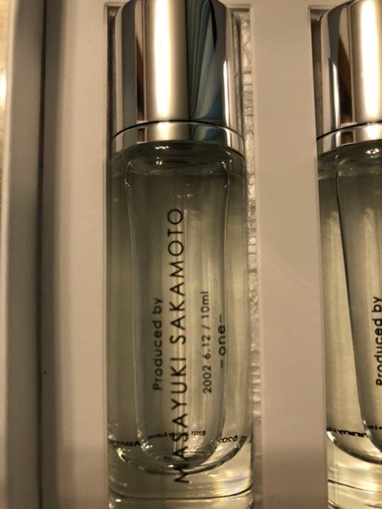 V6 坂本昌行　香水