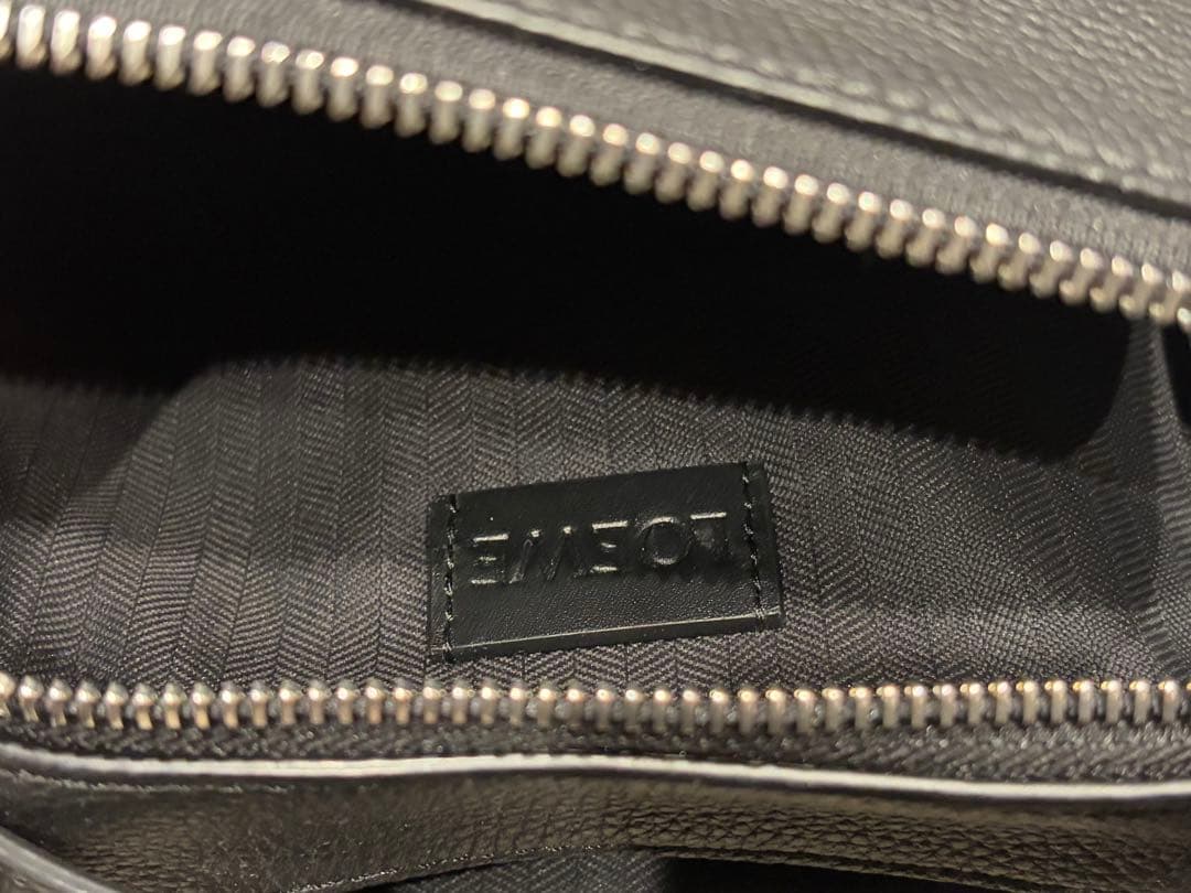 極美品LOEWE クロスボディ カメラバッグ ミニ（ソフトグレインカーフ）