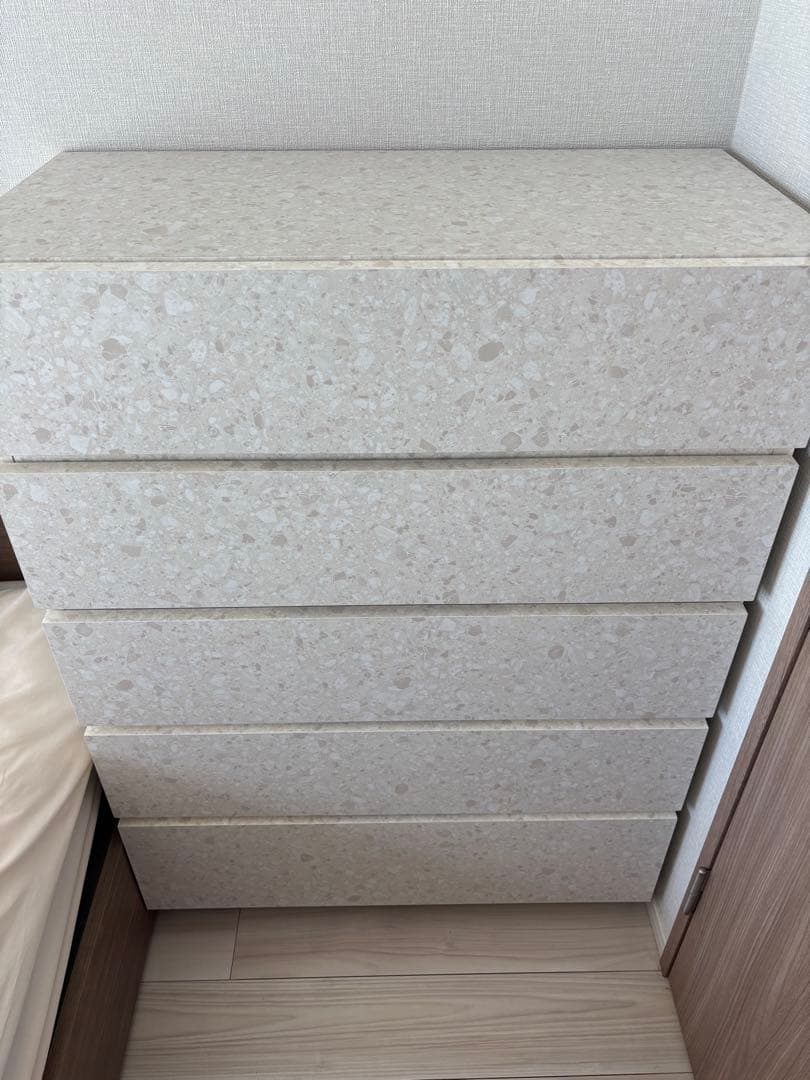 新品未使用　LOWYA テラゾーベージュ ハイチェスト 幅80cm高120cm