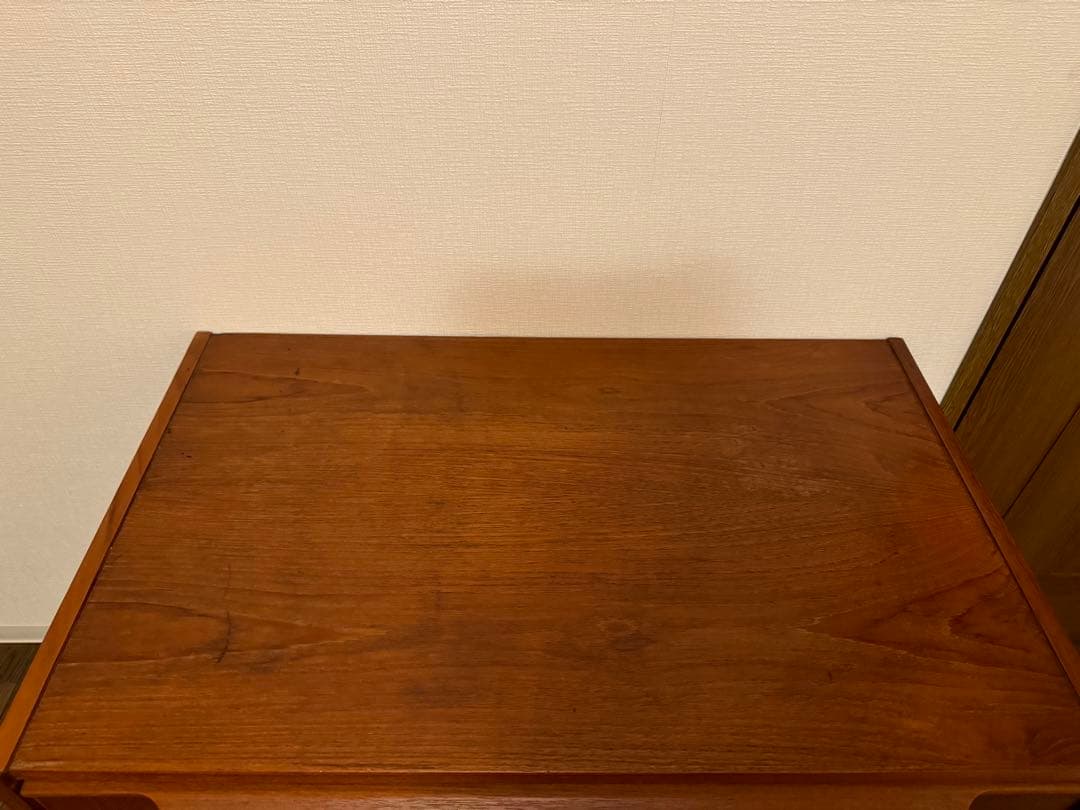 北欧家具　デンマーク　ヴィンテージ　チェスト
