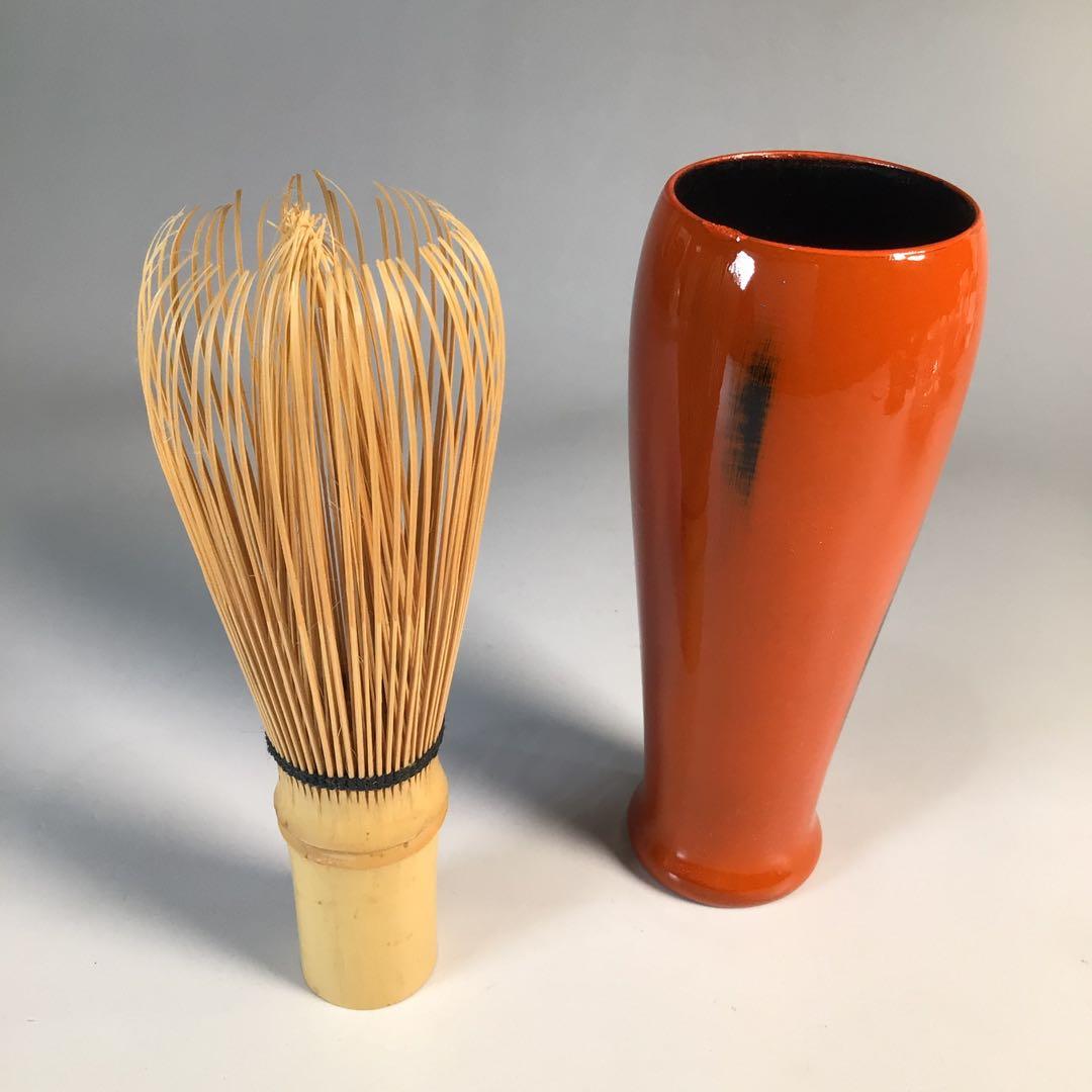 Ｍ８３２　茶箱　『溜塗』『利休形』『茶碗　棗　茶杓　茶筅　振出　茶巾筒』　茶道具