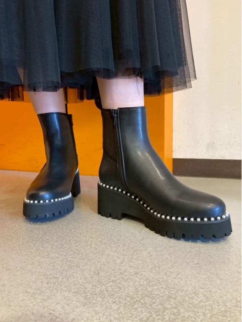 【週末限定❗️】】EVOLパールサイドゴアブーツ, M（試着のみ）