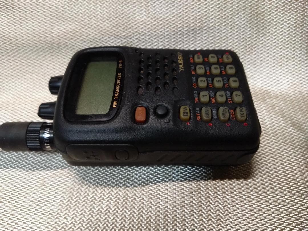 受信機 YAESU VX-5 (USED)