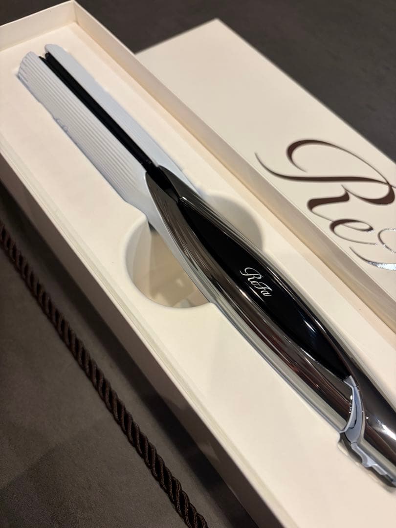 【開封中身確認のみ・未使用】ReFa リファ ストレートアイロン ホワイト