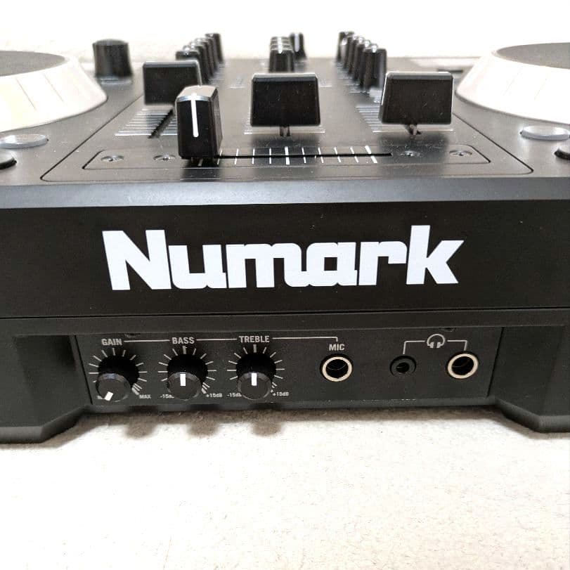 Numark ヌマーク ニューマーク　Mixdeck Express