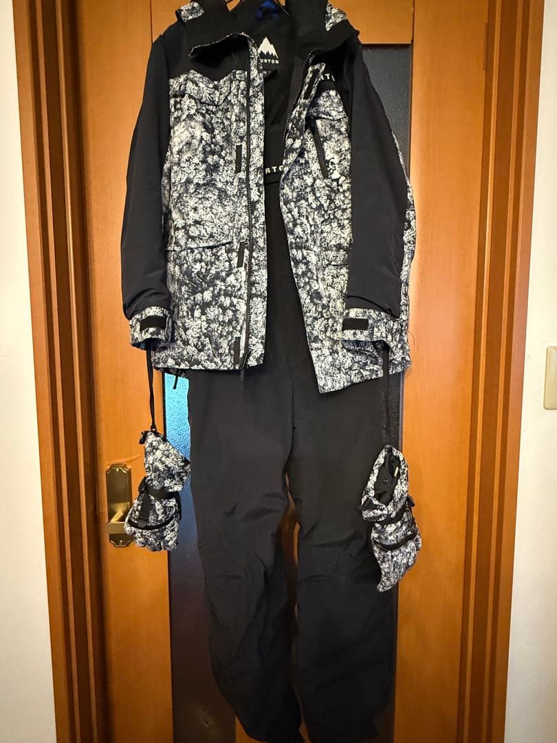 Burton 子ども用スノーボードウェア オーバーオール