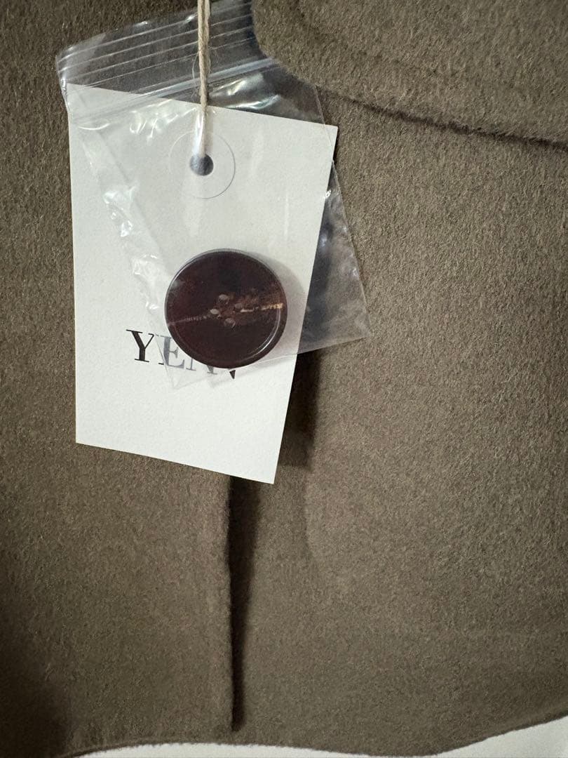 Lapin ＹＥＮＮ　ブラウン ダブルボタン ベスト Fサイズ