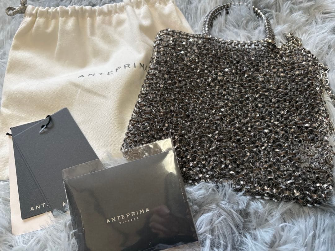 ANTEPRIMA ミニアトゥーラ　ファンゴカーキーシルバー　値下げ中！