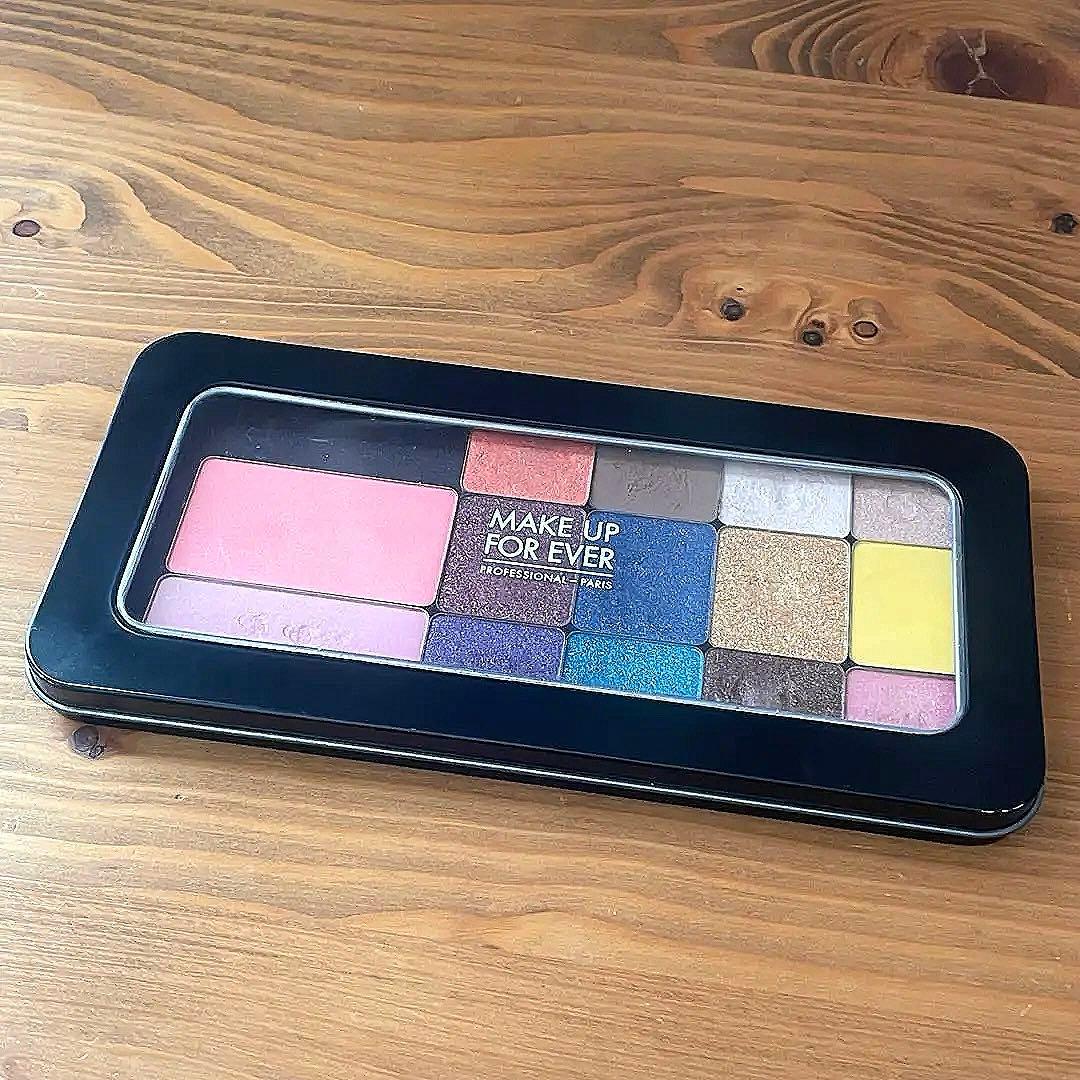 メイクアップフォーエバー チーク&アイシャドウパレット（オリジナル）