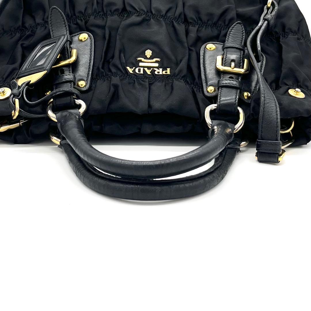 PRADAプラダ ボンバー ギャザー メタルロゴ G金具 2WAYハンドバッグ黒