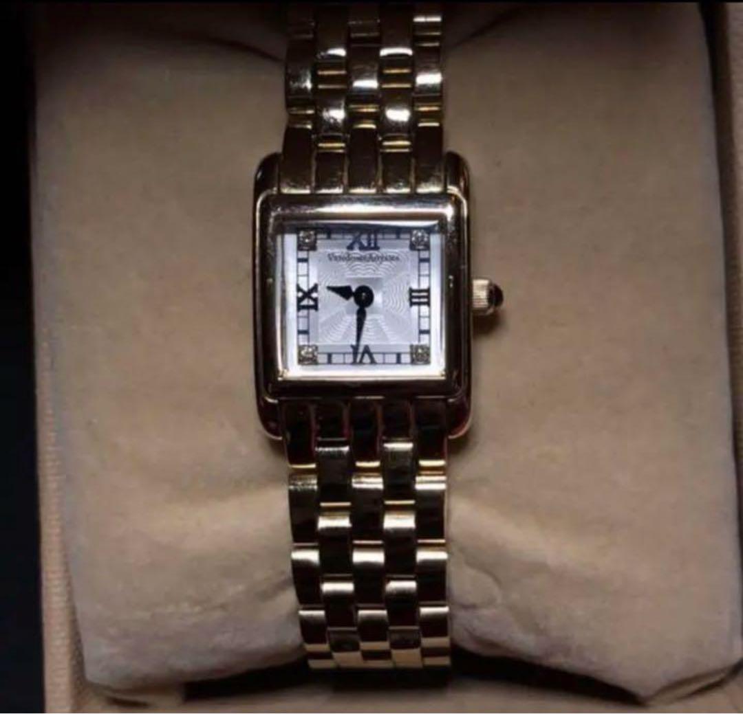 【最終値下げ】ヴァンドーム青山 ゴールドカラー 腕時計