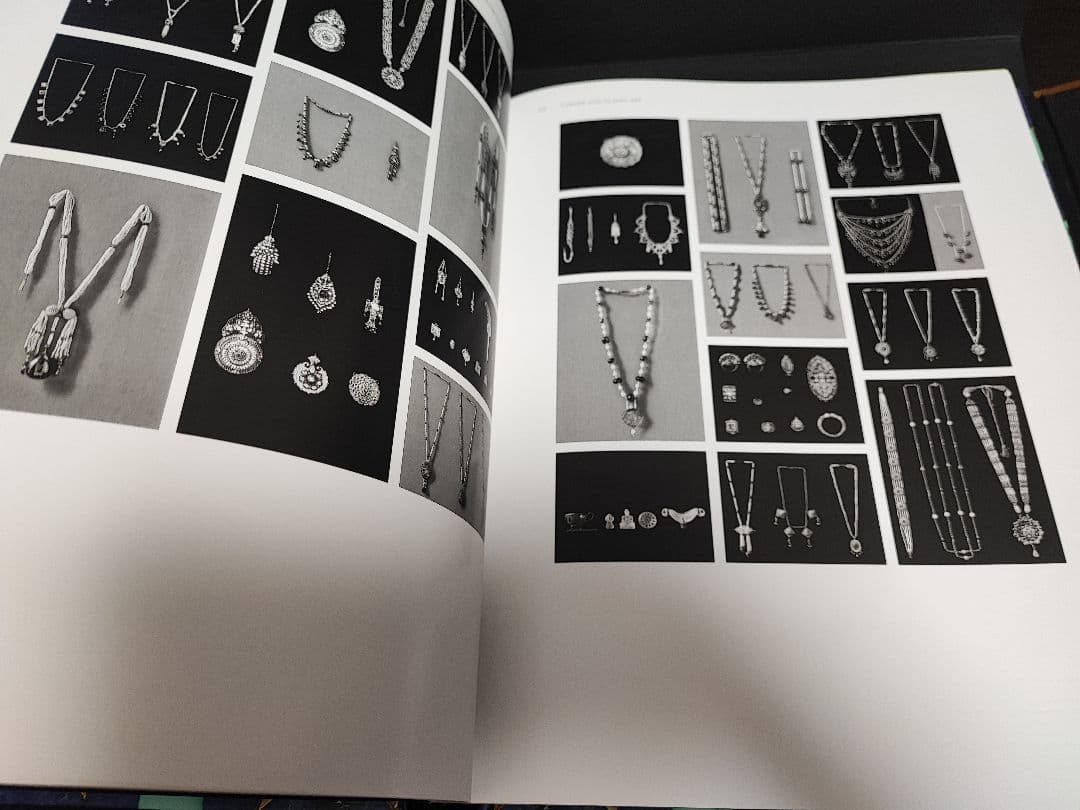 Cartier et les arts de l'islam カルティエ 洋書