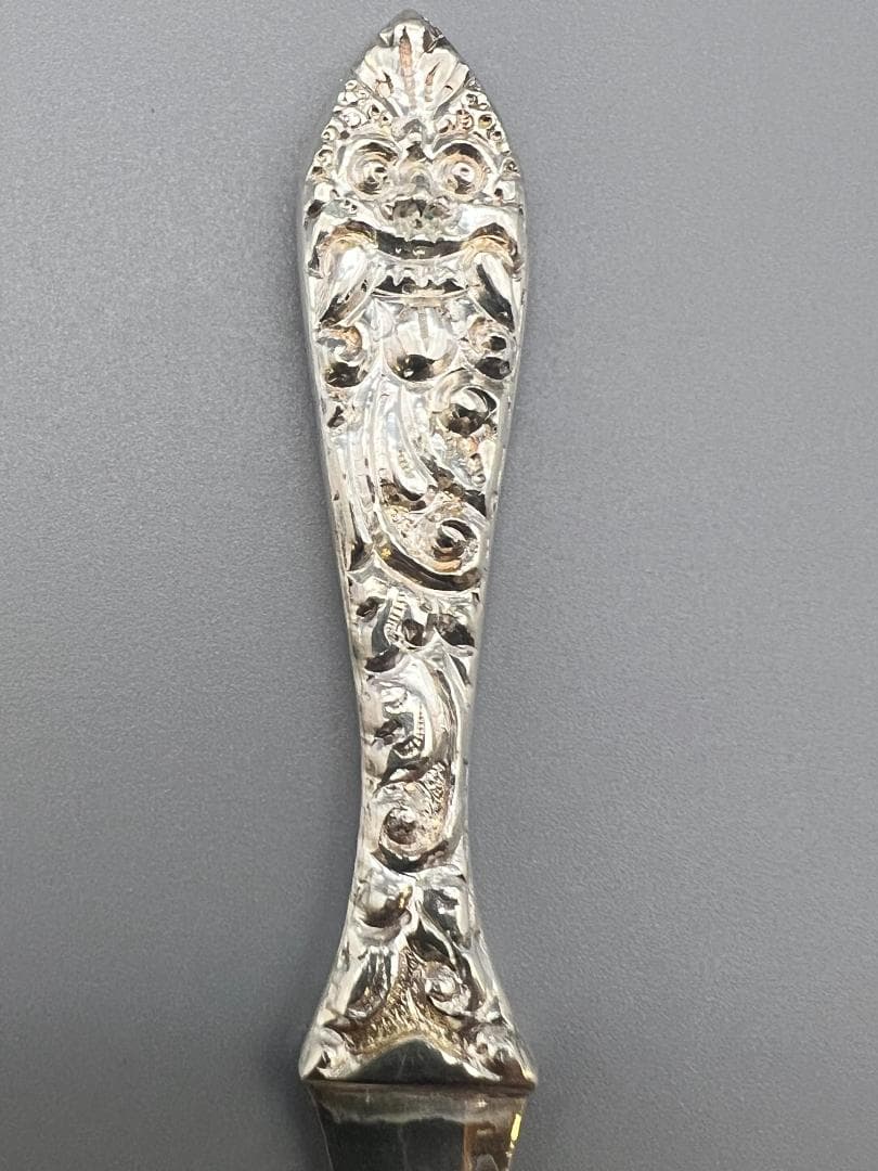 銀製品 UD800 DELUXE ナイフ プレート 聖獣バロン彫 インドネシア