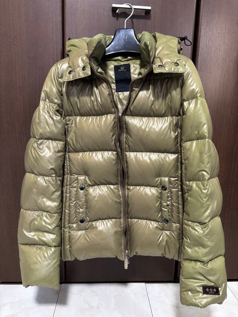 TATRAS フード付きダウンジャケット カーキ