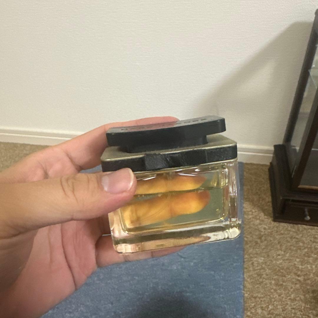 香水コレクションChanel, Versace, Givenchy di or