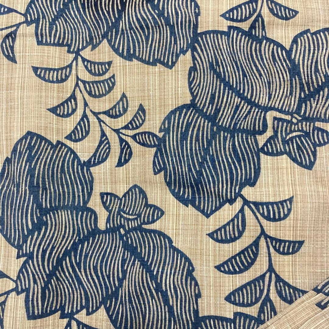 竺仙　　綿紬　綿１００% 花柄生地 ベージュ×ネイビー