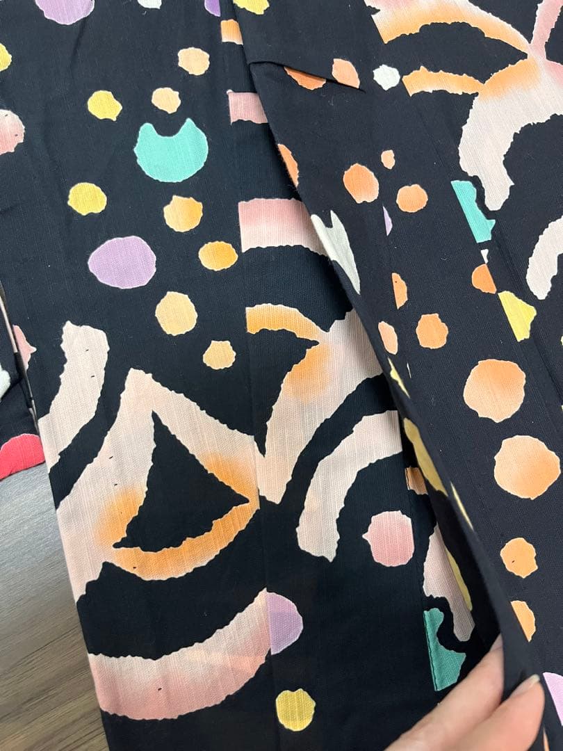 期間限定価格◆ツモリチサト◆注染 黒 浴衣 カラフルドット 猫 ぶどう 青海波柄