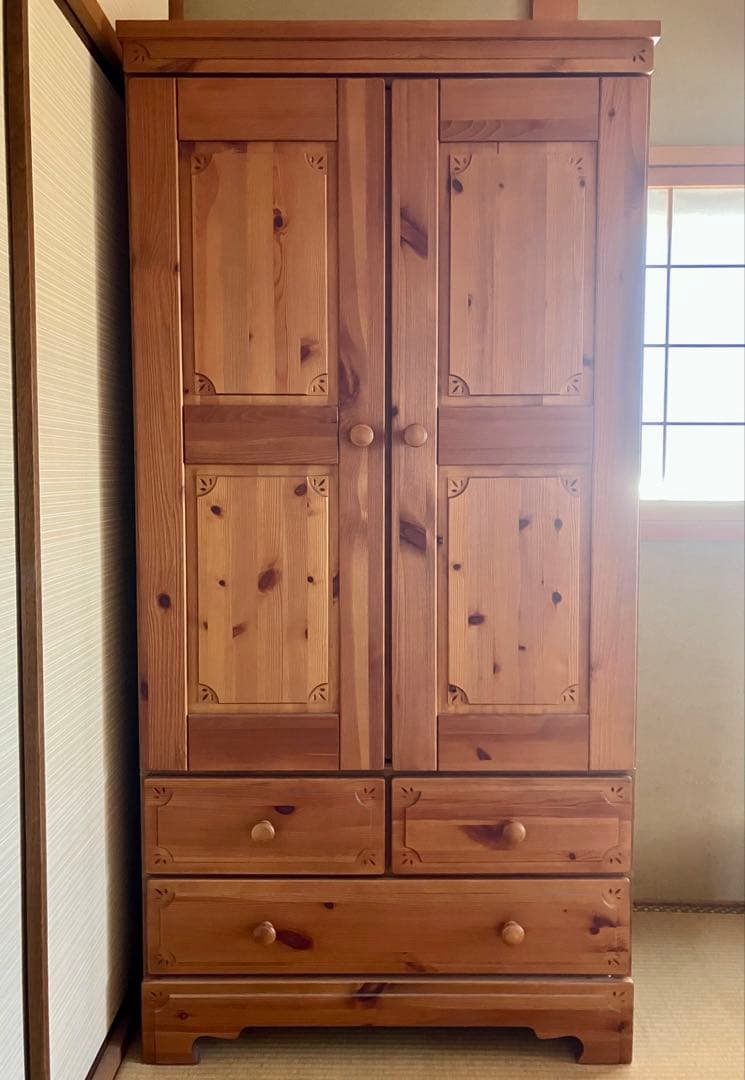 ナチュラルウッド 収納キャビネット 2ドア 3引き出し　カントリー　洋服タンス