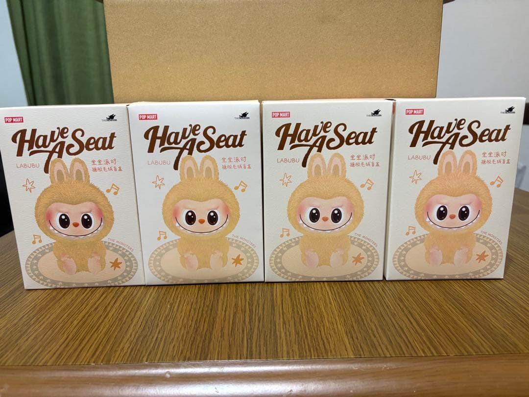 POPMART 　ラブブ　Have a seat 未開封4個