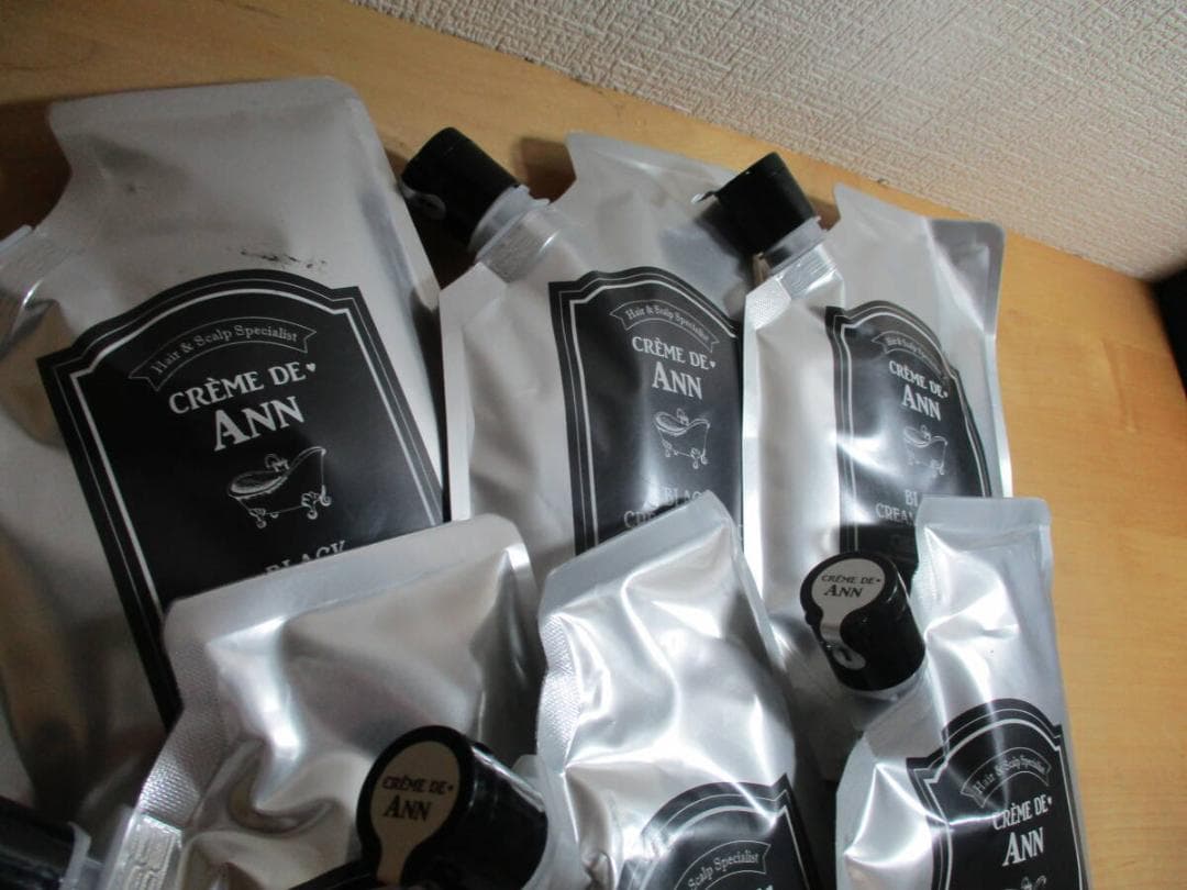 クレムドアン　ブラックシャンプー　３００ｇ×６　未開封品