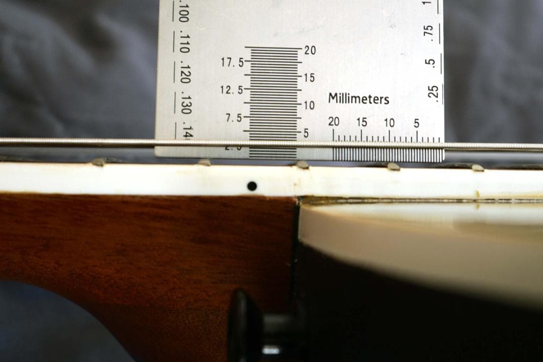 Master Graft BK ミニエレアコ　ガットギター ペグGOTOH交換