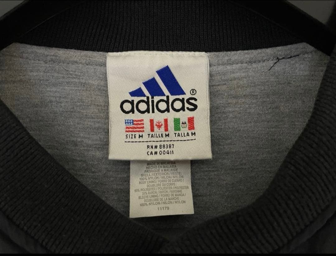 常田大希着用 adidas ナイロンプルオーバー90s 万国旗 King Gnu