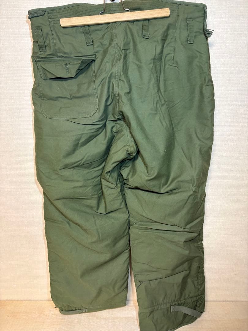 値下げ！アメリカ軍 U.S NAVY A-2 コールドウェザー デッキパンツ　L