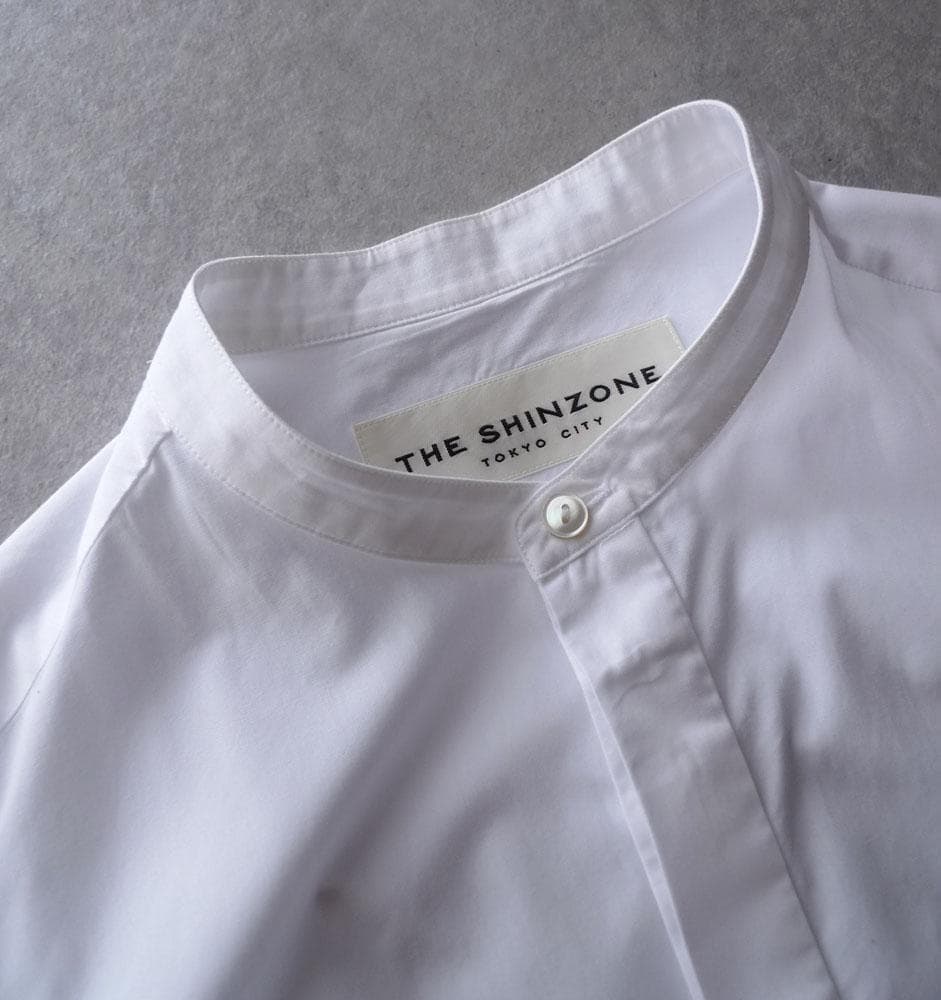 美品 ザ シンゾーン スタンドカラーブラウス ホワイト SHINZONE 410
