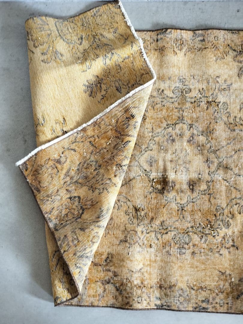 大きめ/シャビーイエローのオーバーダイヴィンテージラグ石田ゆり子さんNo.672