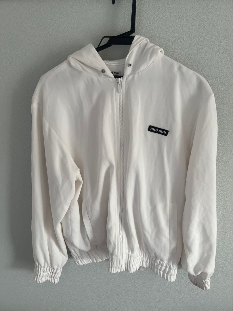 ★格安★ miumiu パーカー 38サイズ