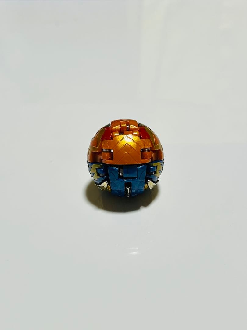 【最終値下げ】 爆丸 轟ガリュウ ゲームカード付属