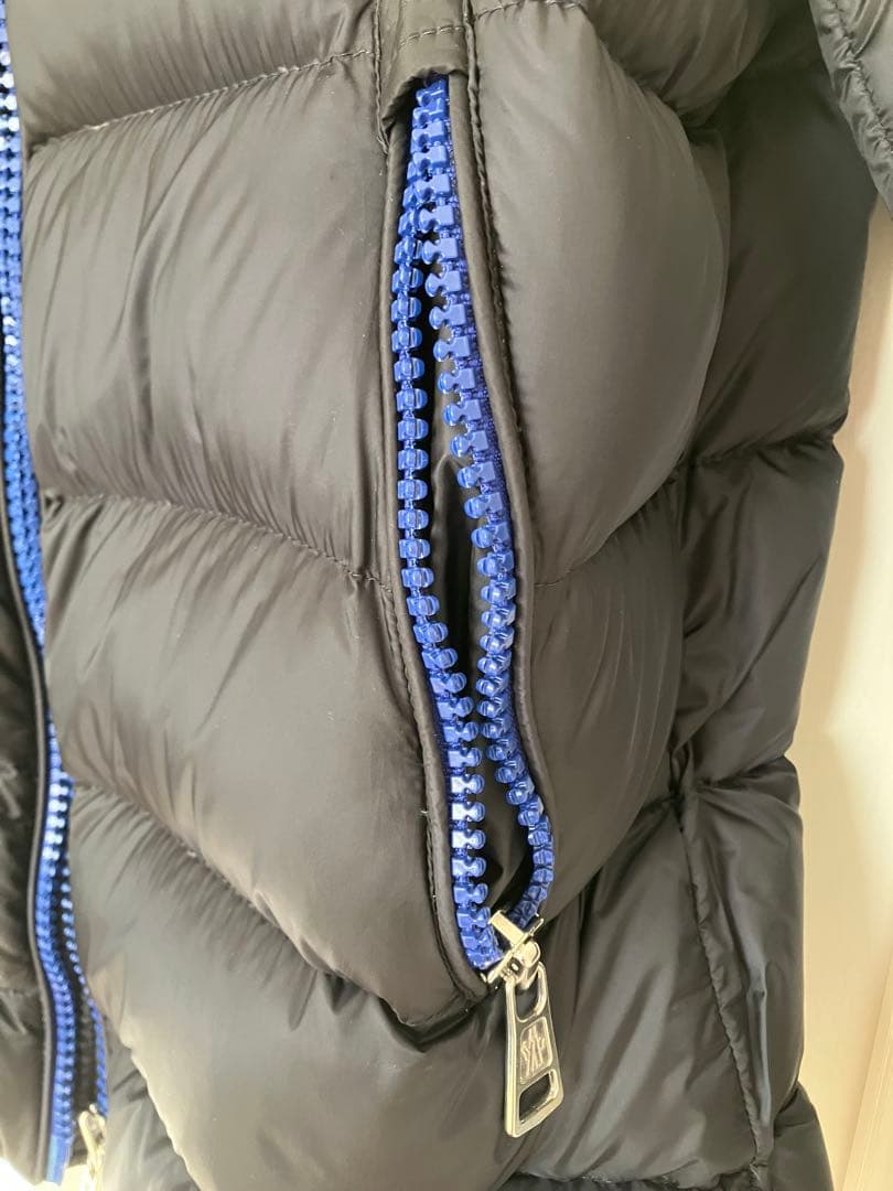 【レア商品】 MONCLER THOULE GIUBBOTTO ダウンジャケット