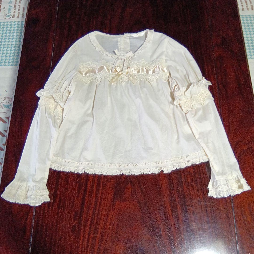 ☆ピンクハウス☆アイボリー レース装飾 フリル付き長袖ブラウスです❣