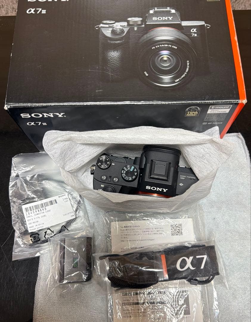 《⭐︎明日までお値下げ中⭐︎》SONY α7 III ミラーレスカメラ 本体　ボディ