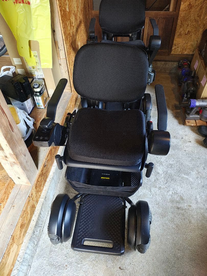 WHILL Model C2 電動車椅子 レッド