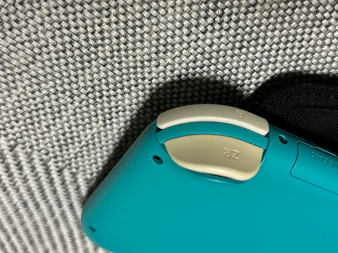 R*i様 Nintendo Switch Lite ターコイズブルー 本体　中古