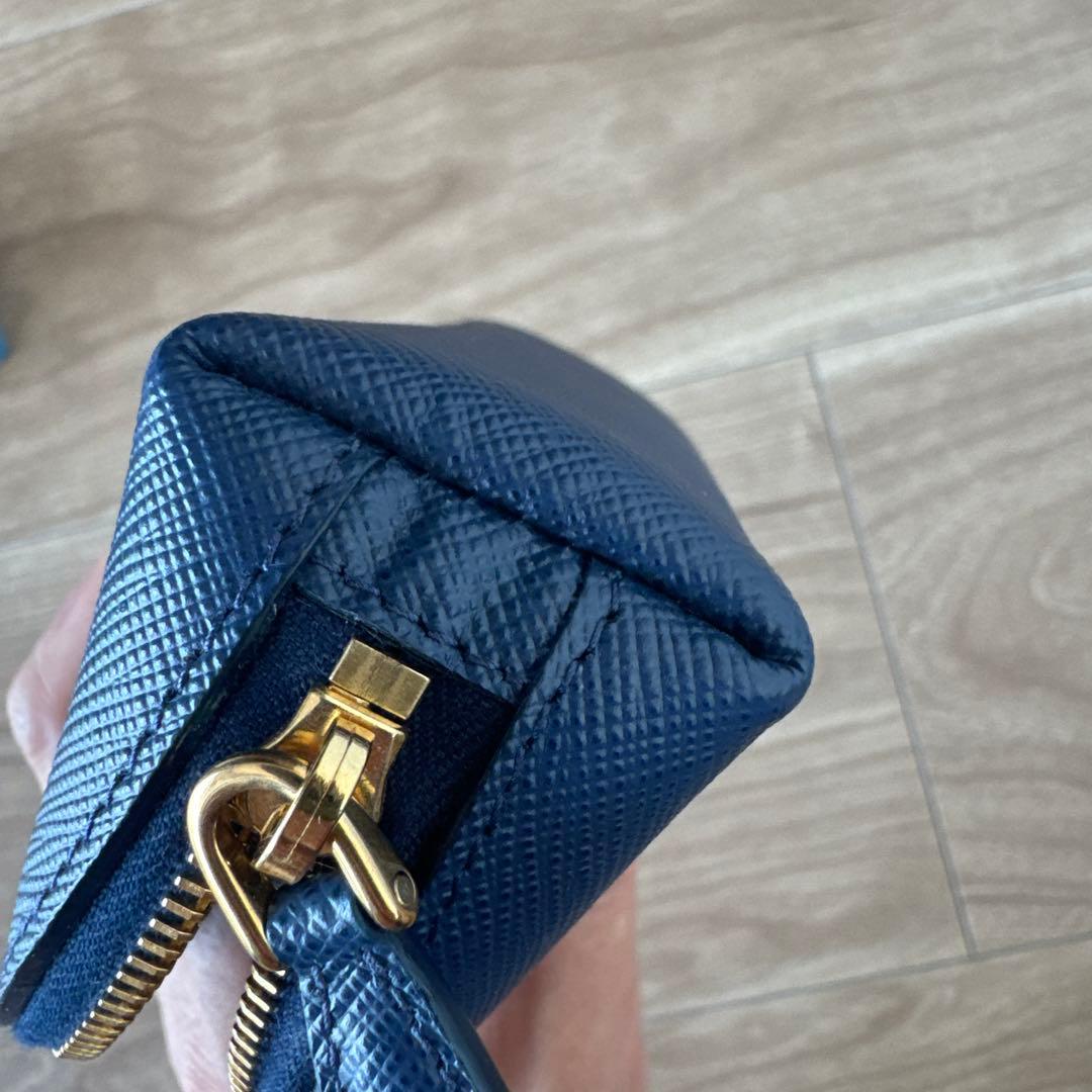 PRADA サフィアーノレザー ケース