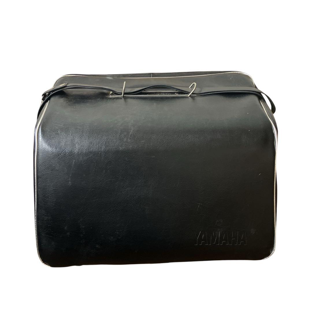 YAMAHA 赤 アコーディオン 30鍵盤　8905